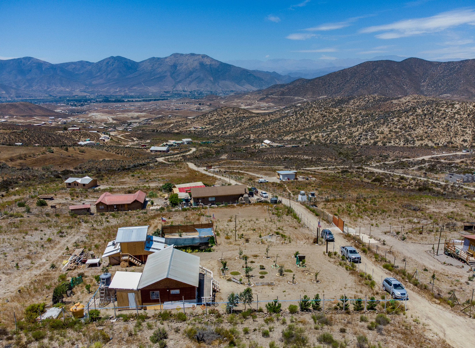 Venta de parcela con cabaña, quincho y piscina, sector San Valentín, La Serena. $72 millones