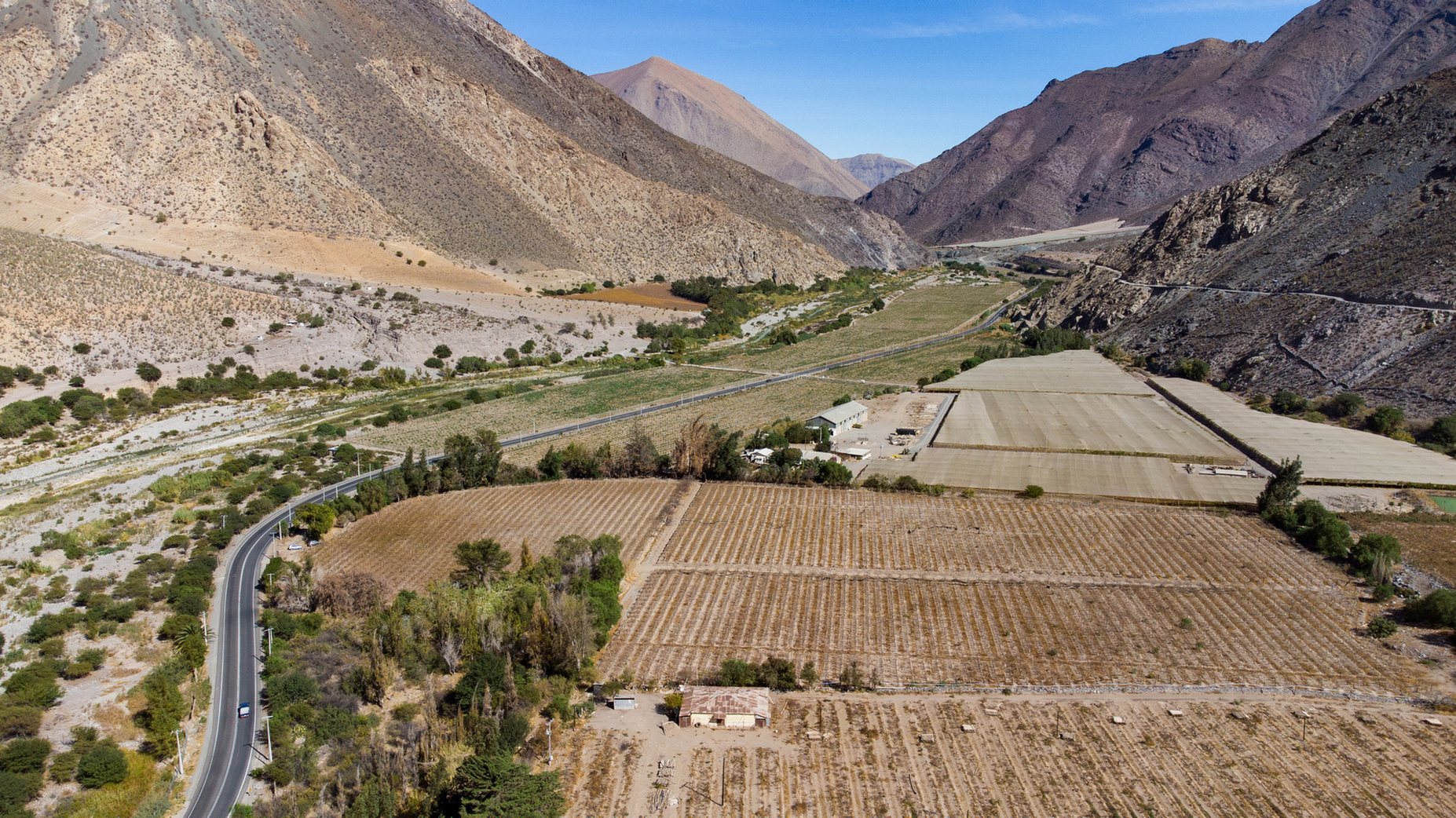 Venta de Parcelas planas y semi planas en Rivadavia, Valle del Elqui. 5.000 m2. $57 millones