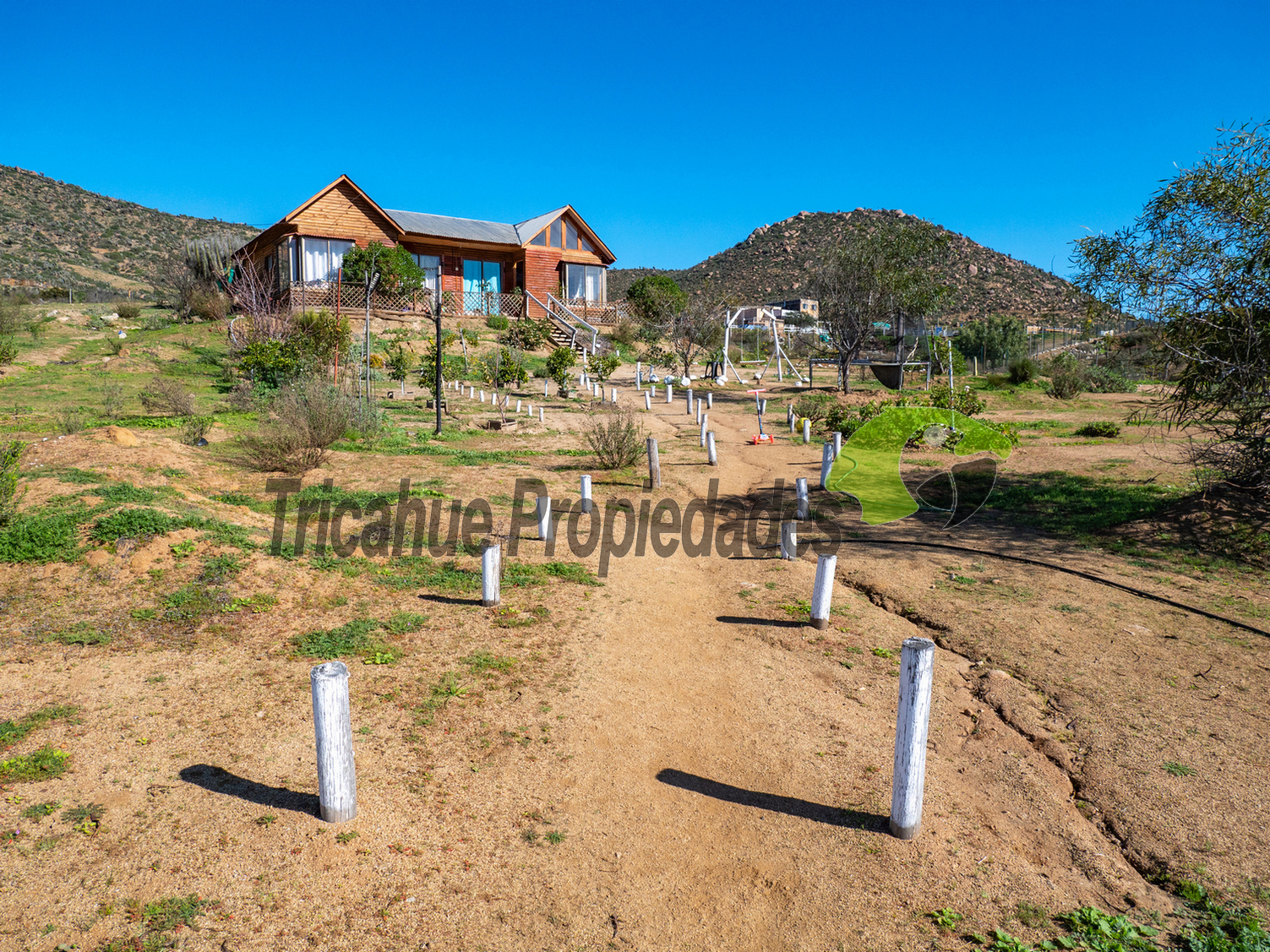 Venta de parcela de 5.000 m2 con casa amoblada, a 15 minutos de Ovalle. $ 65 millones