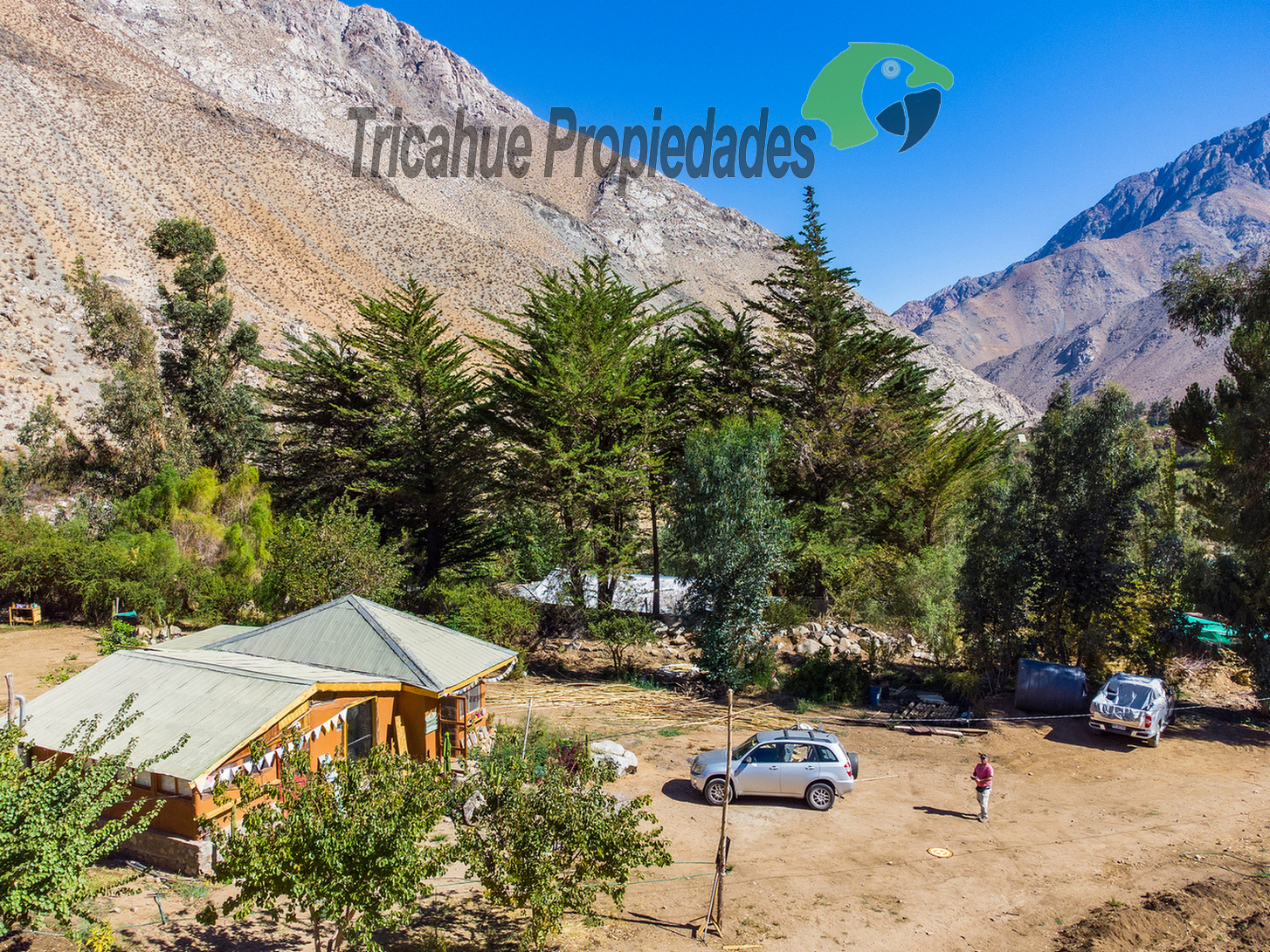 Terreno de 6.000 m2 con linda casa , cabaña y orilla de río, Cochiguaz, Valle del Elqui. $220 millones