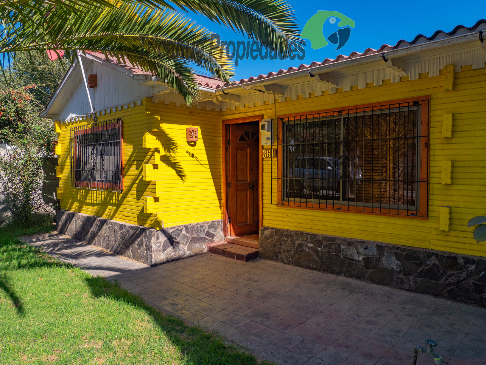 El Molle, Valle del Elqui, arriendo  de sitio de 674 m2, con casa, quincho y piscina. Avenida principal. $950.000