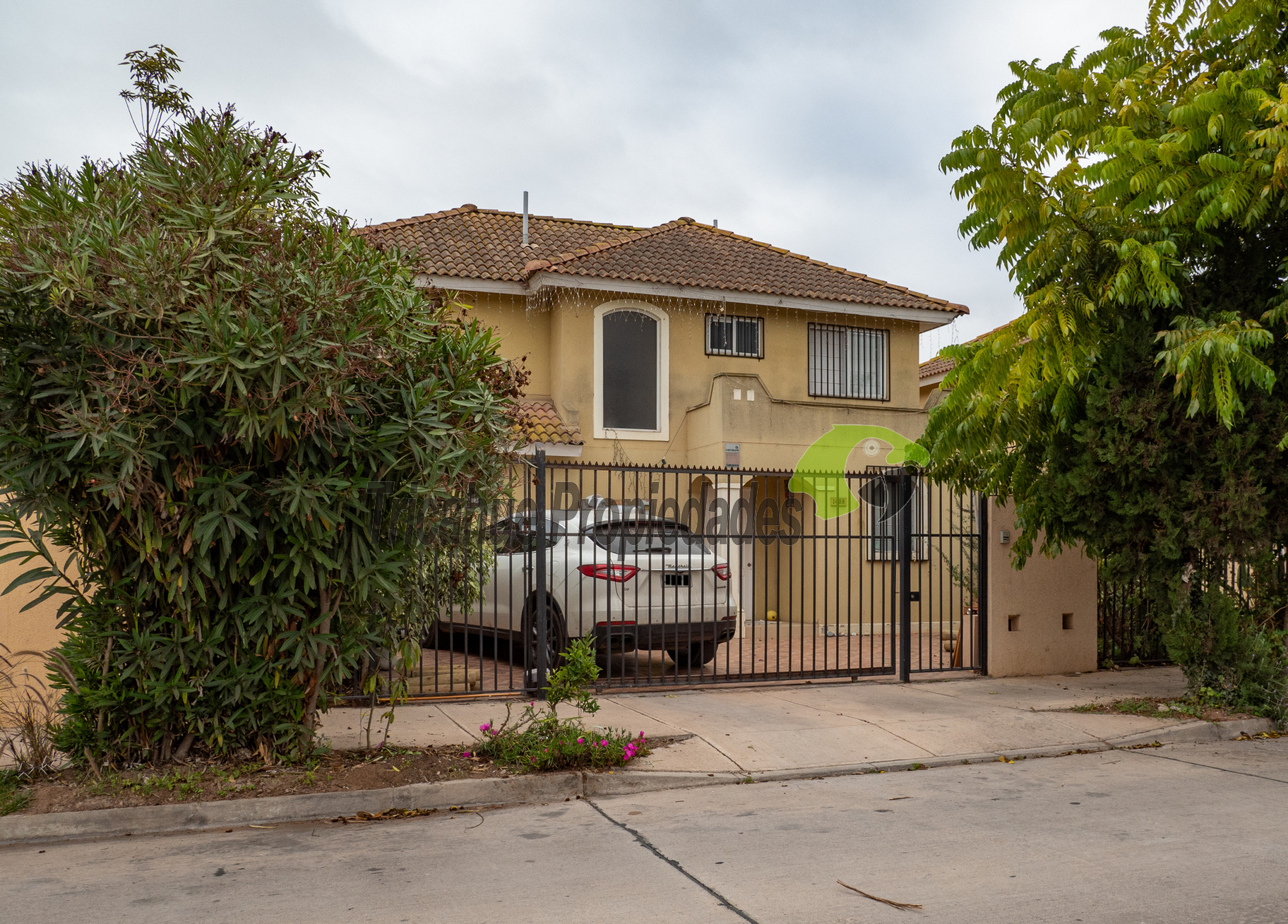 La Serena, venta de amplia y linda casa en sector residencial, 4D y 3B. $280 millones