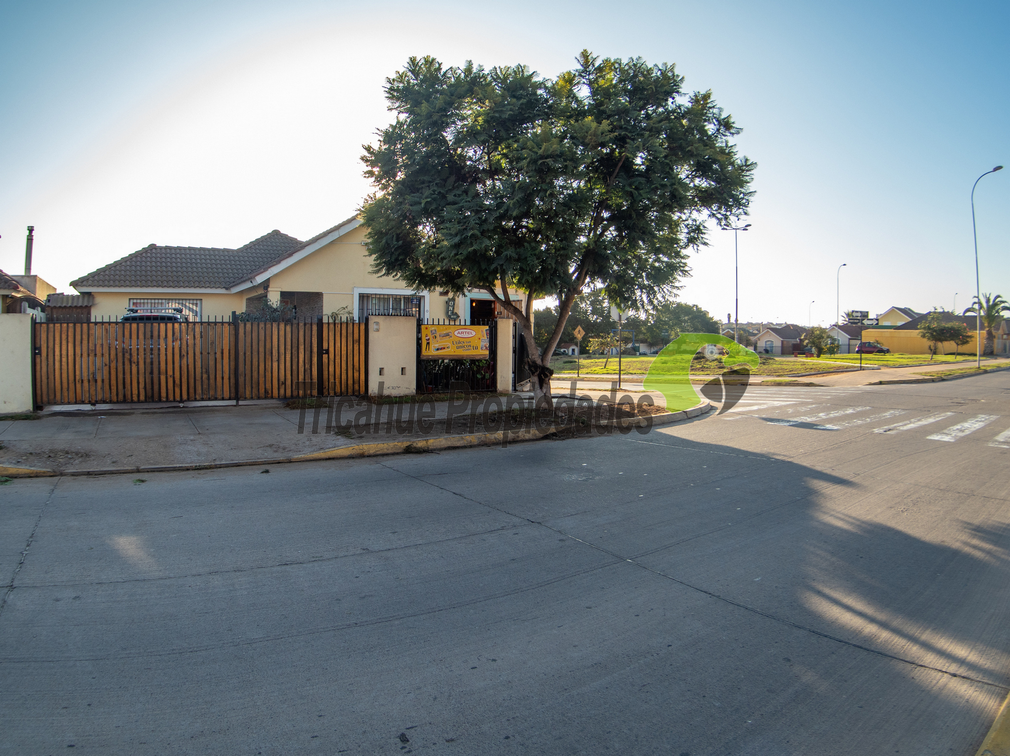La Serena, venta de casa esquina con local comercial en sector residencial, 4D y 2B. 5.990 UF