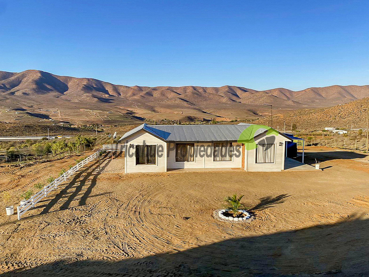Venta de parcela de 5.000 m2 con casa amoblada. A 15 minutos de Ovalle. $92 millones